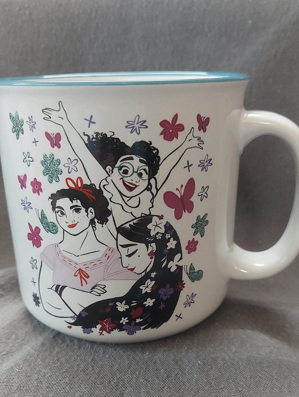 Disney Encanto " The Magic Of Family" Ceramic Coffee Cup Mug, 20oz NWT